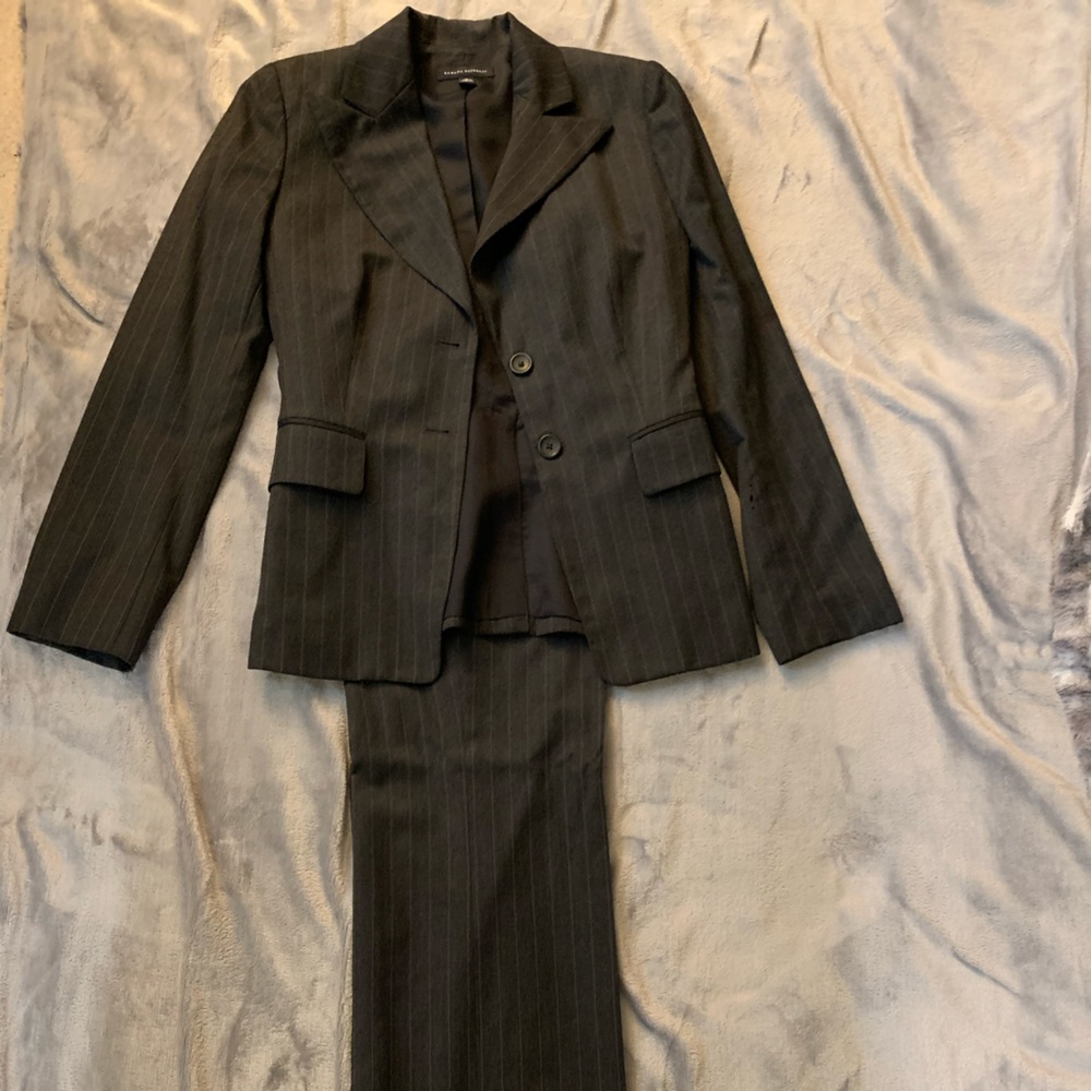 ❌❌❌ SOLD ❌❌❌ 2 PC BANANA REPUBLIC Pantsuit Size 4 🔥🔥🔥🔥